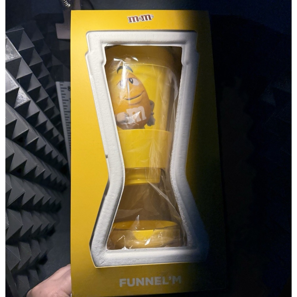 NIB - M&M's Original Yellow Candy Dispenser 2021 Funnel'M